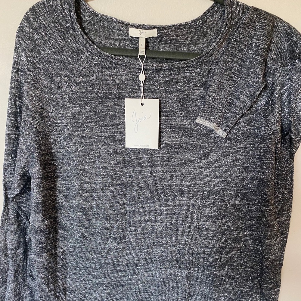 Classy metallic lightweight sweater